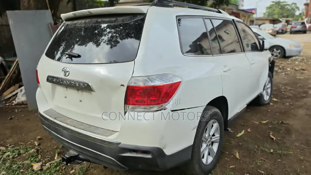 Toyota Highlander 2013 White