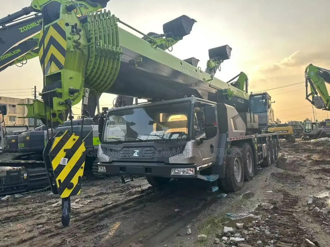 Brand New Zoomlion 160 Tons Mobile Crane for Sale