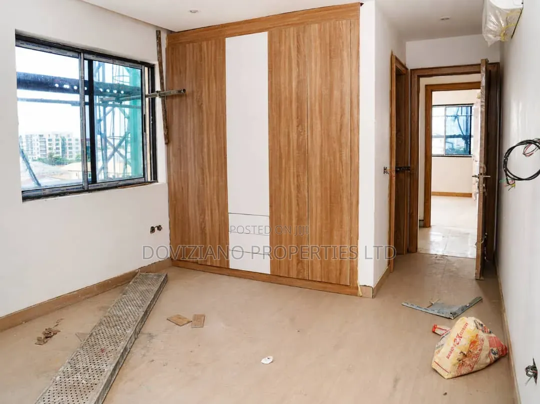 3bdrm Apartment in Saka Tinubu for sale