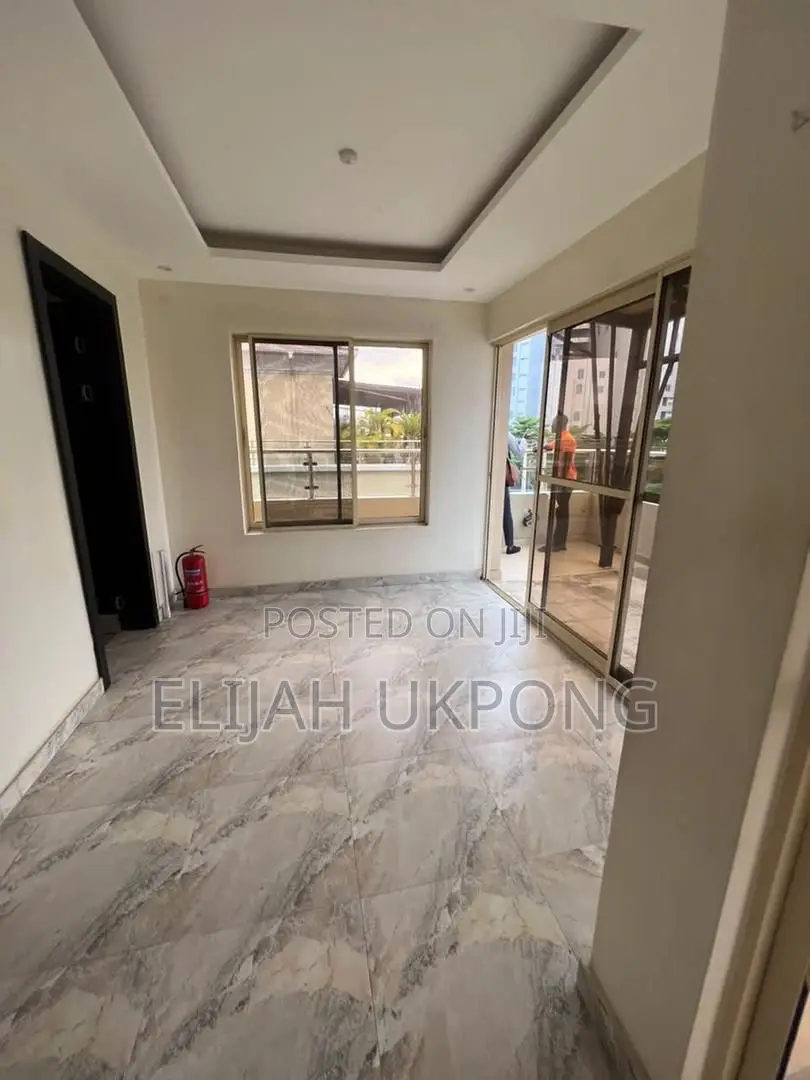 3bdrm Penthouse in Oniru, Adeola Odeku for rent