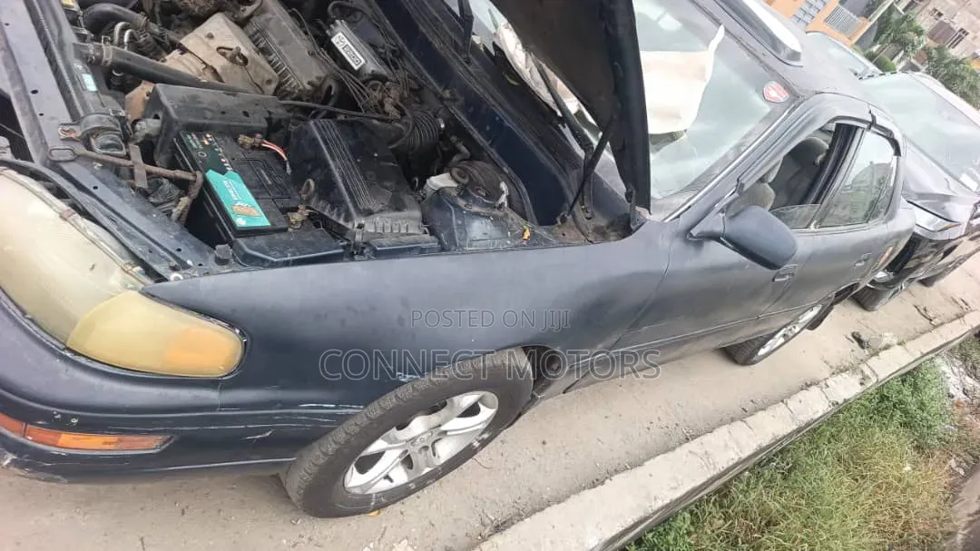 Toyota Camry 1996 Green