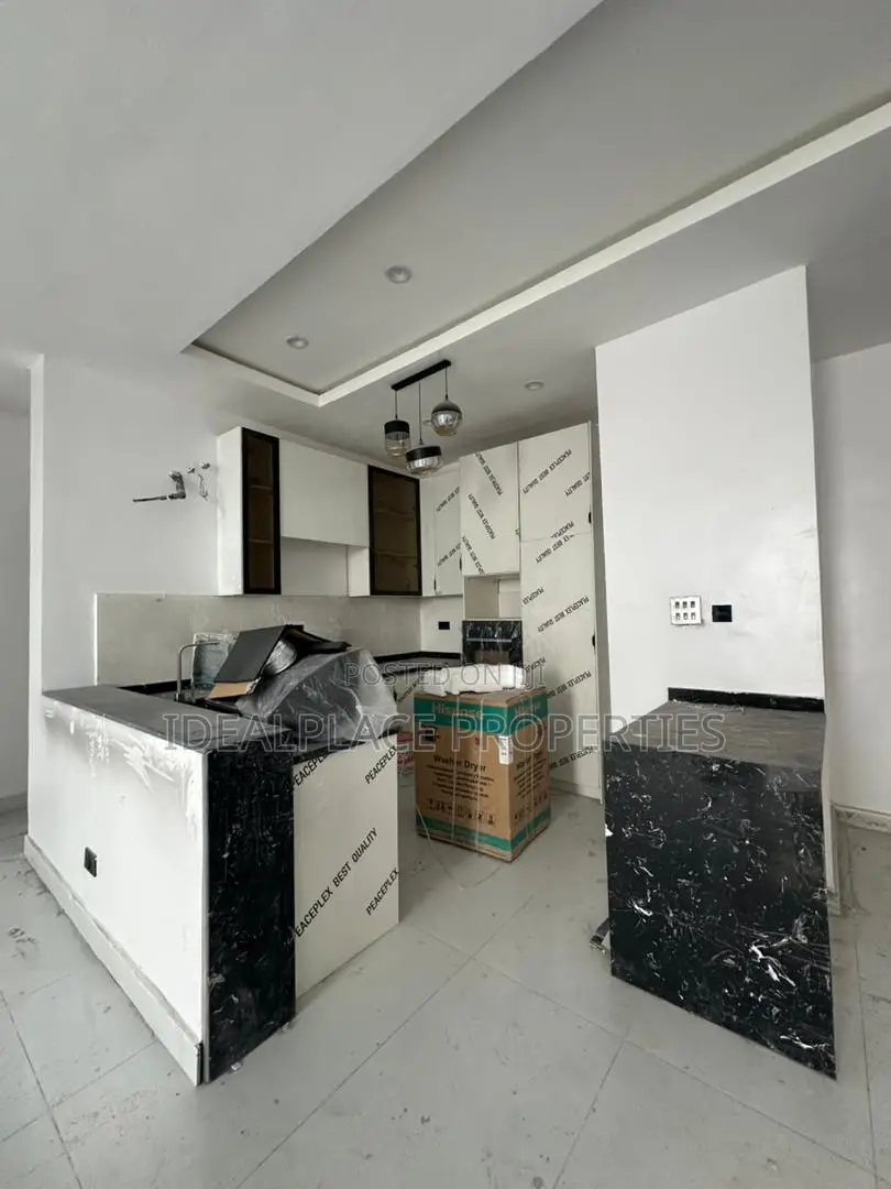 3bdrm Penthouse in Ikate for sale