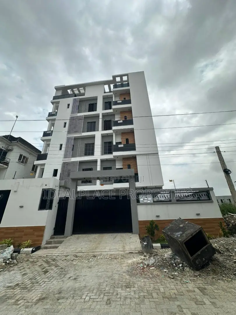 3bdrm Penthouse in Ikate for sale