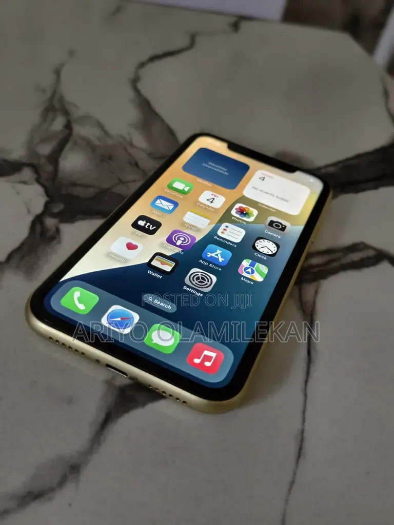 Apple iPhone 11 128 GB Yellow