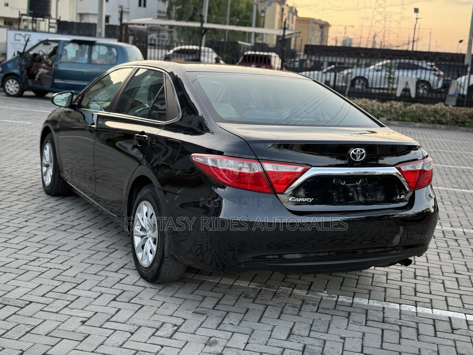 Toyota Camry LE 4dr Sedan (2.5L 4cyl 6A) 2016 Black