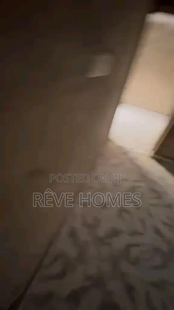 Mini Flat in Soluyi for rent