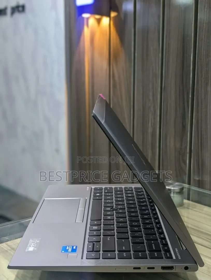 Laptop HP ZBook Firefly G8 16GB Intel Core i5 SSD 256GB