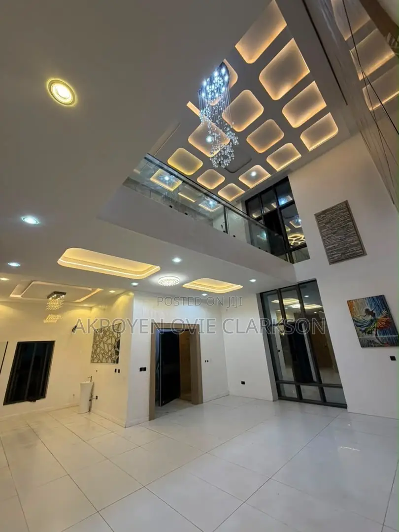 5bdrm Duplex in Asokoro for sale