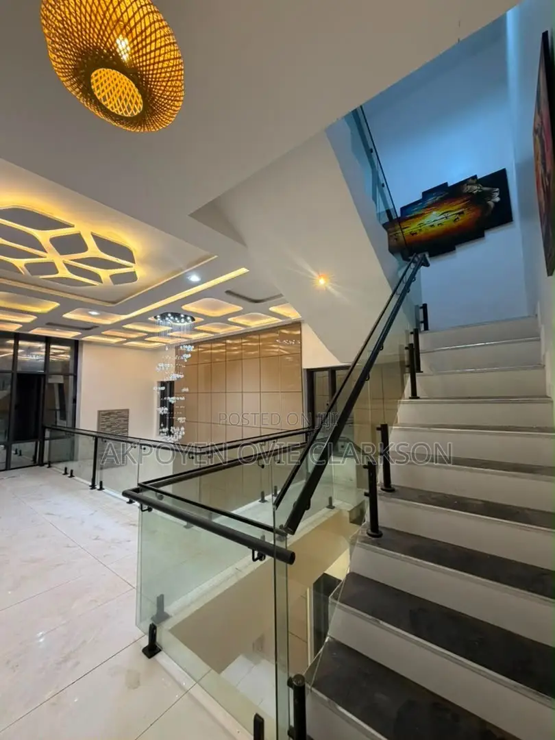 5bdrm Duplex in Asokoro for sale