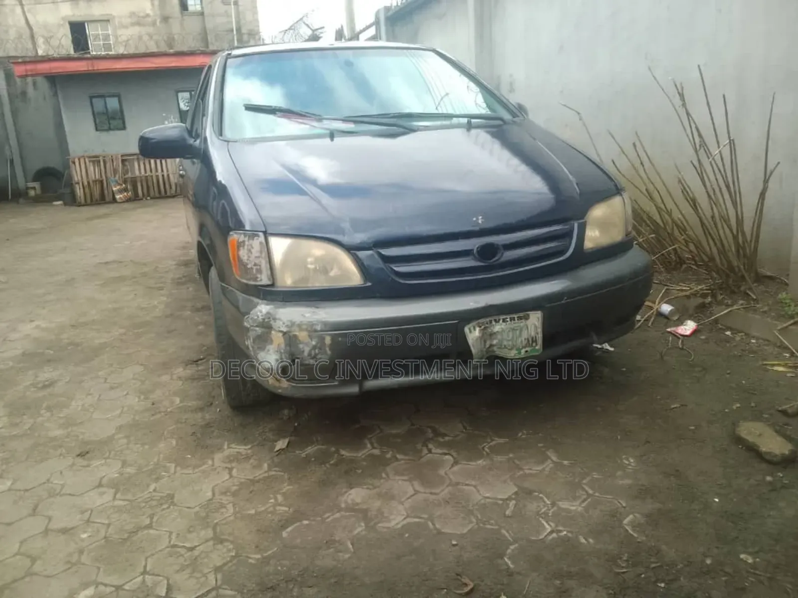 Toyota Sienna LE 2002 Blue