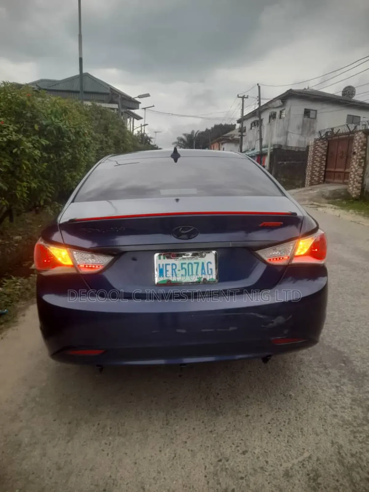 Hyundai Sonata Limited 2.0T Sedan (2.0L 4cyl 6A) 2011 Purple