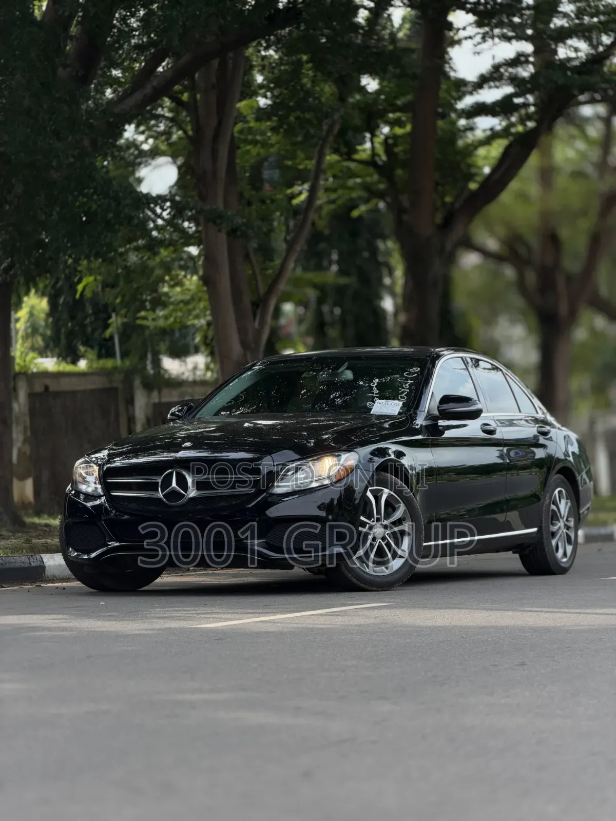 Mercedes-Benz C300 2016 Black