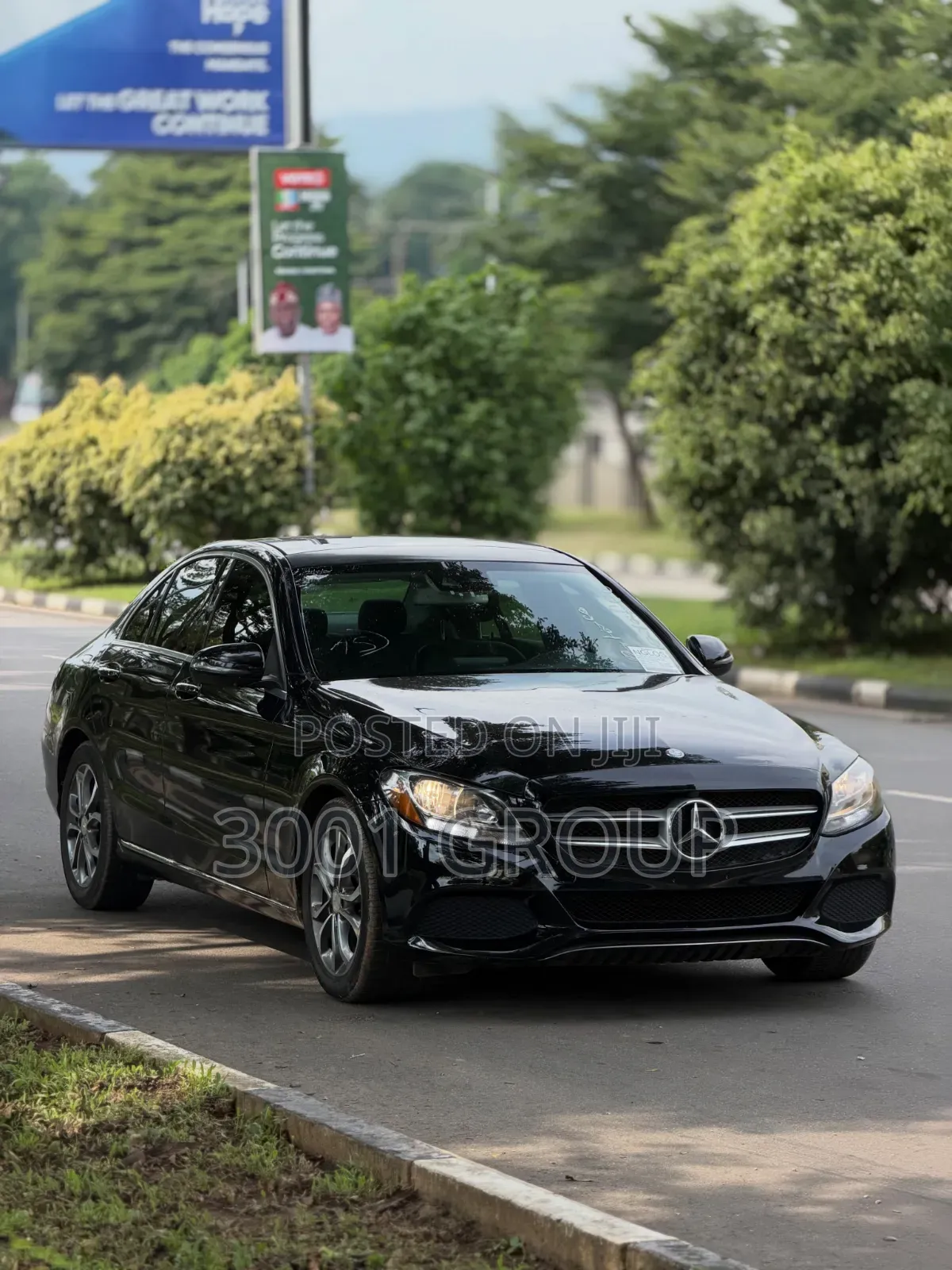 Mercedes-Benz C300 2016 Black