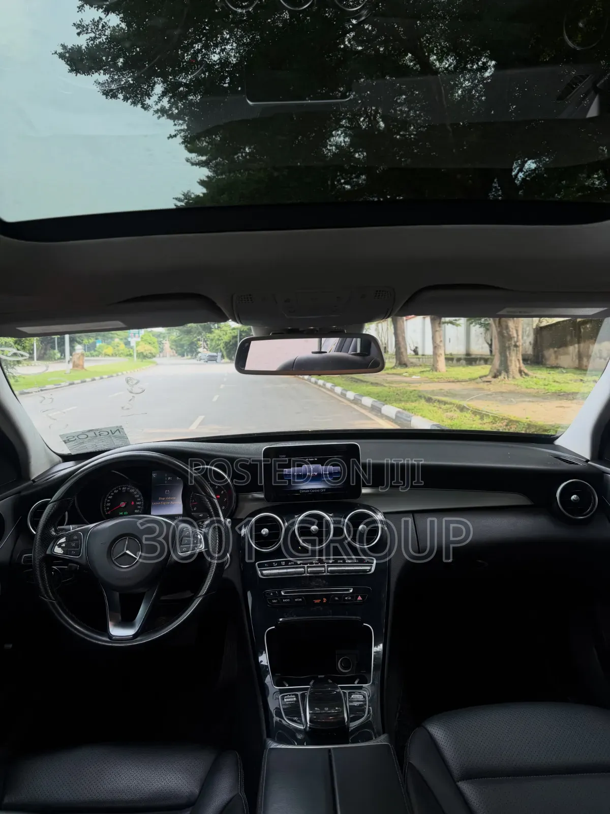 Mercedes-Benz C300 2016 Black