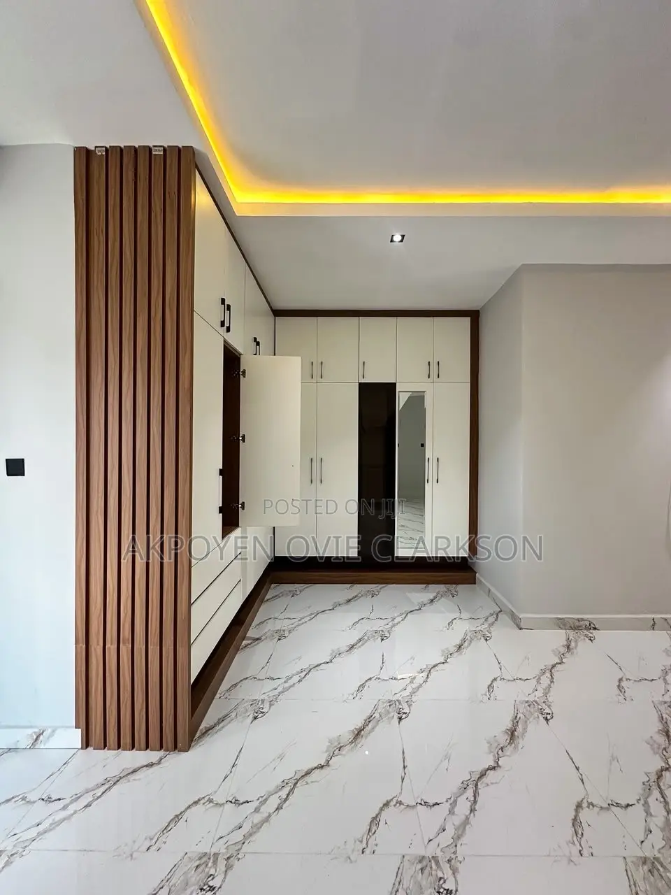 7bdrm Duplex in Gwarinpa for sale