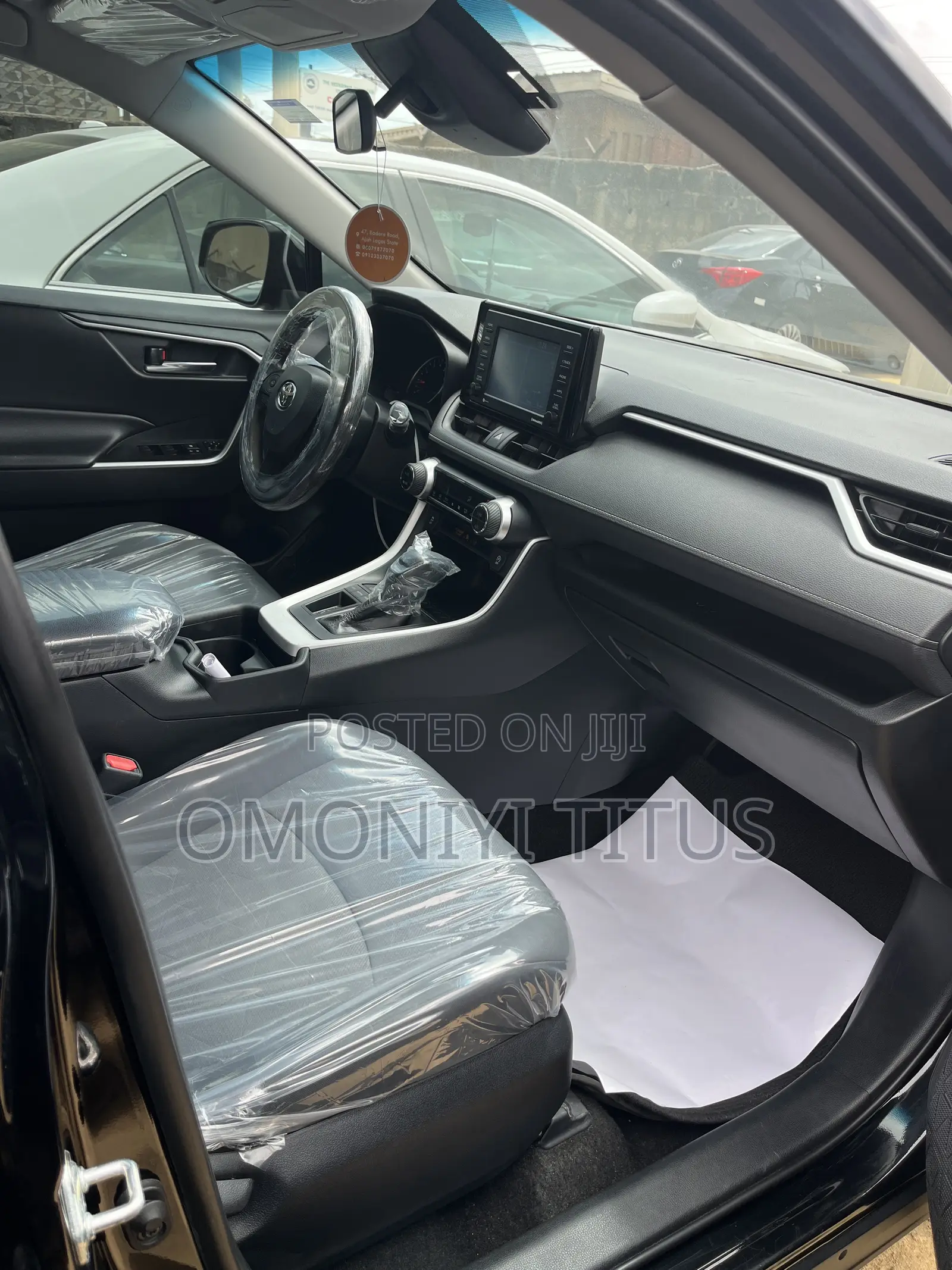 Toyota RAV4 XLE AWD 2020 Black