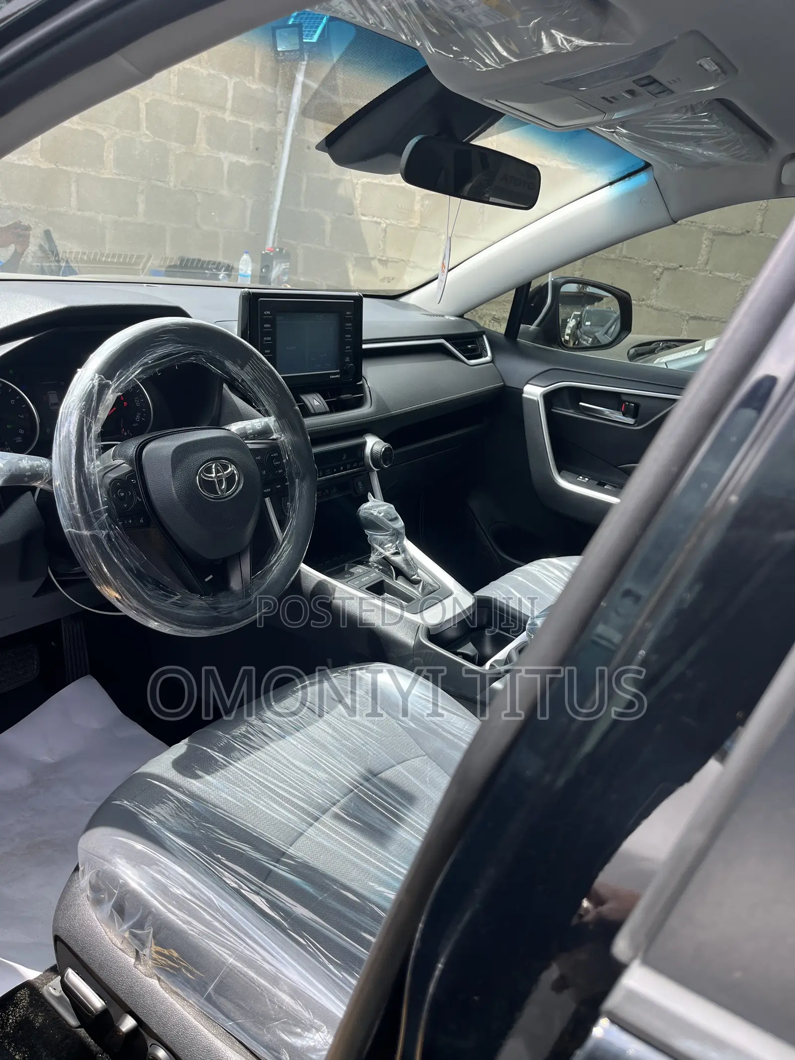 Toyota RAV4 XLE AWD 2020 Black
