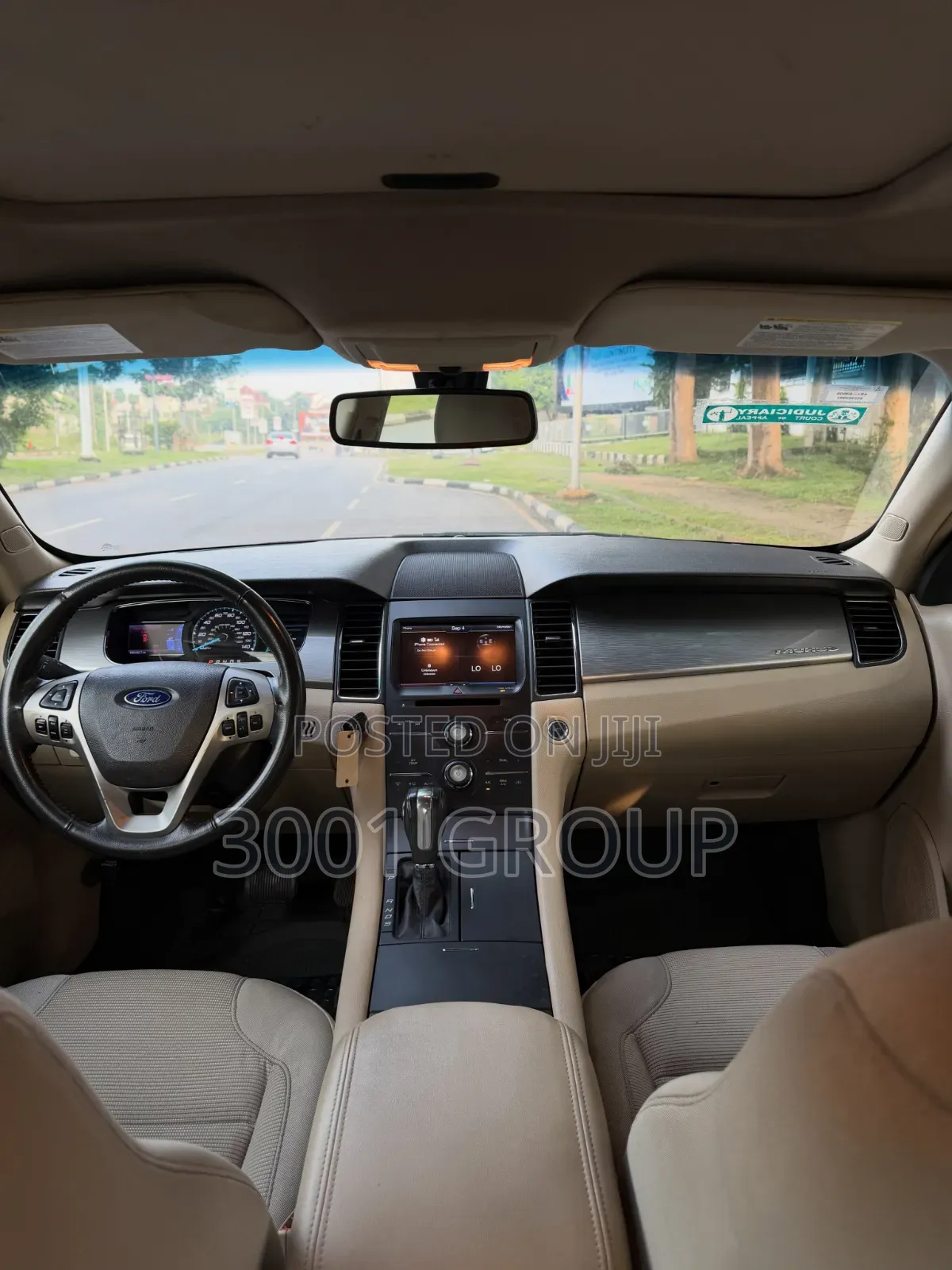 Ford Taurus 2012 Red