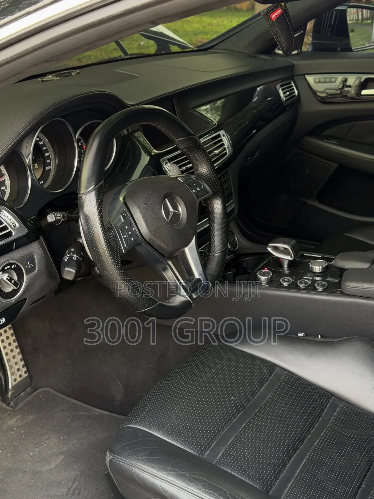 New Mercedes-Benz CLS 2012 Black