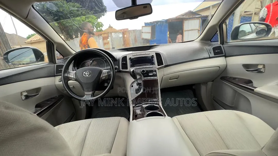 Toyota Venza 2012 Silver