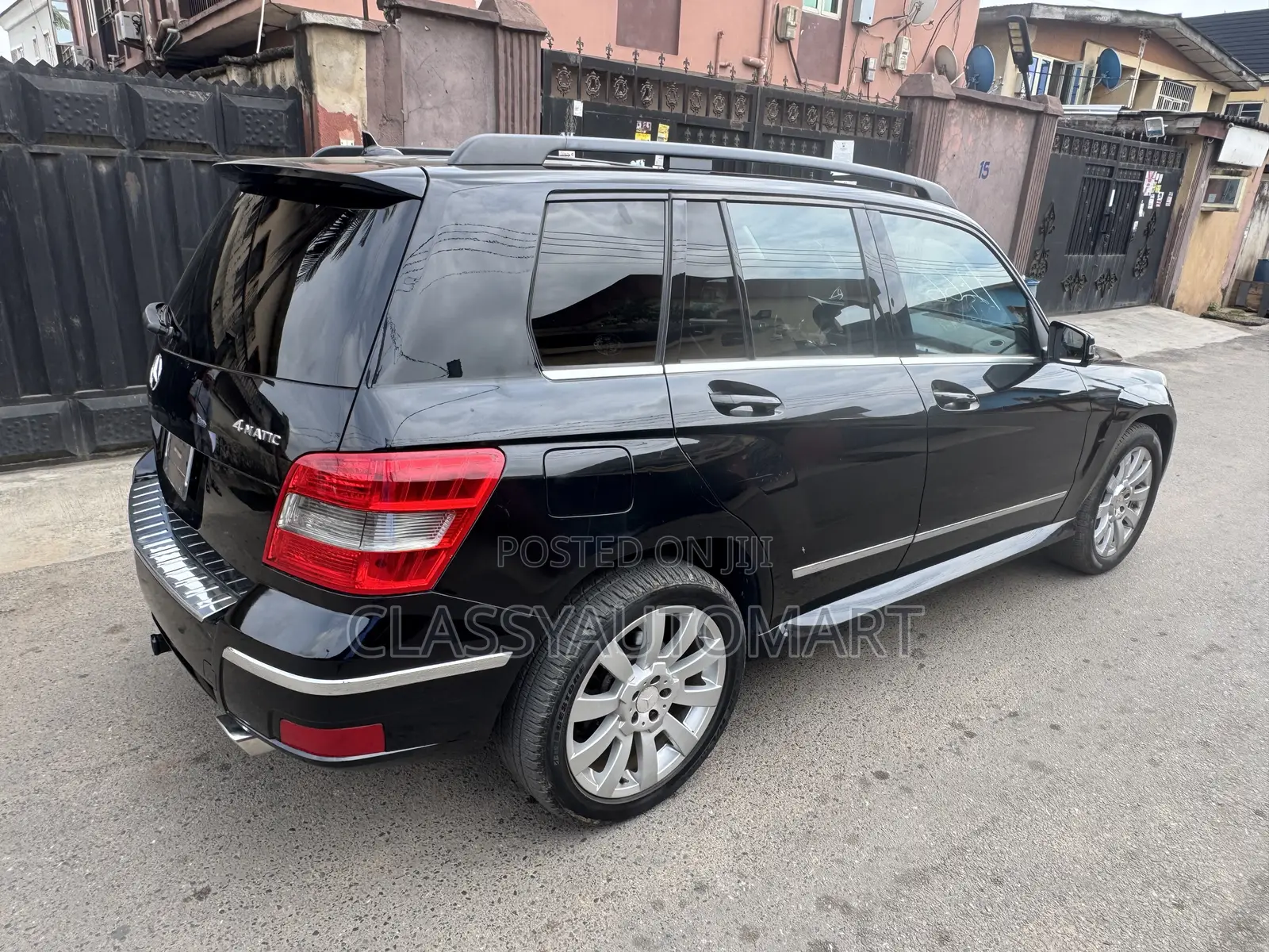 Mercedes-Benz GLK-Class 350 4MATIC 2010 Black