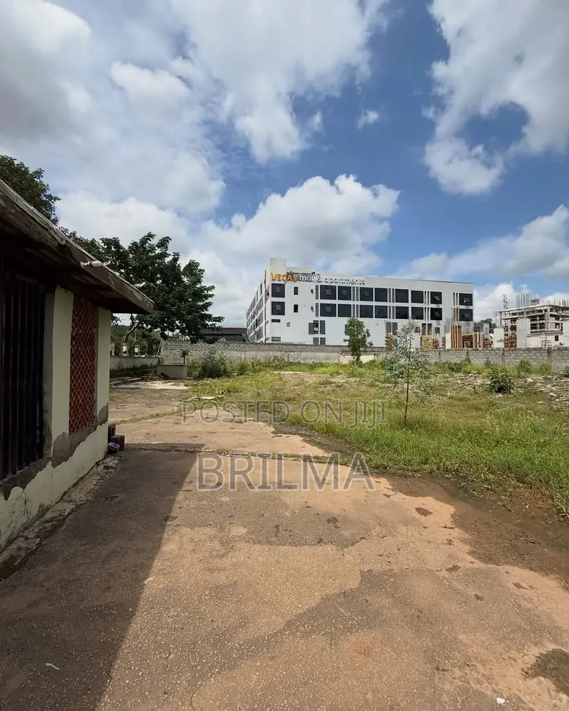 1500Sqm Commercial Land in Wuse 2 for Sale