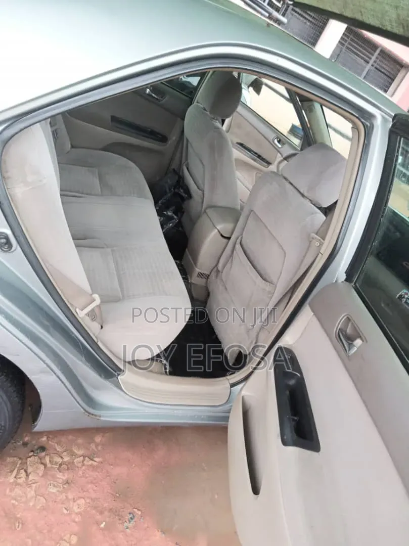 Toyota Camry 2006 Silver