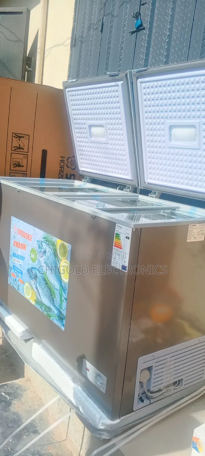 Snowsea Deep Freezer Model 420 L