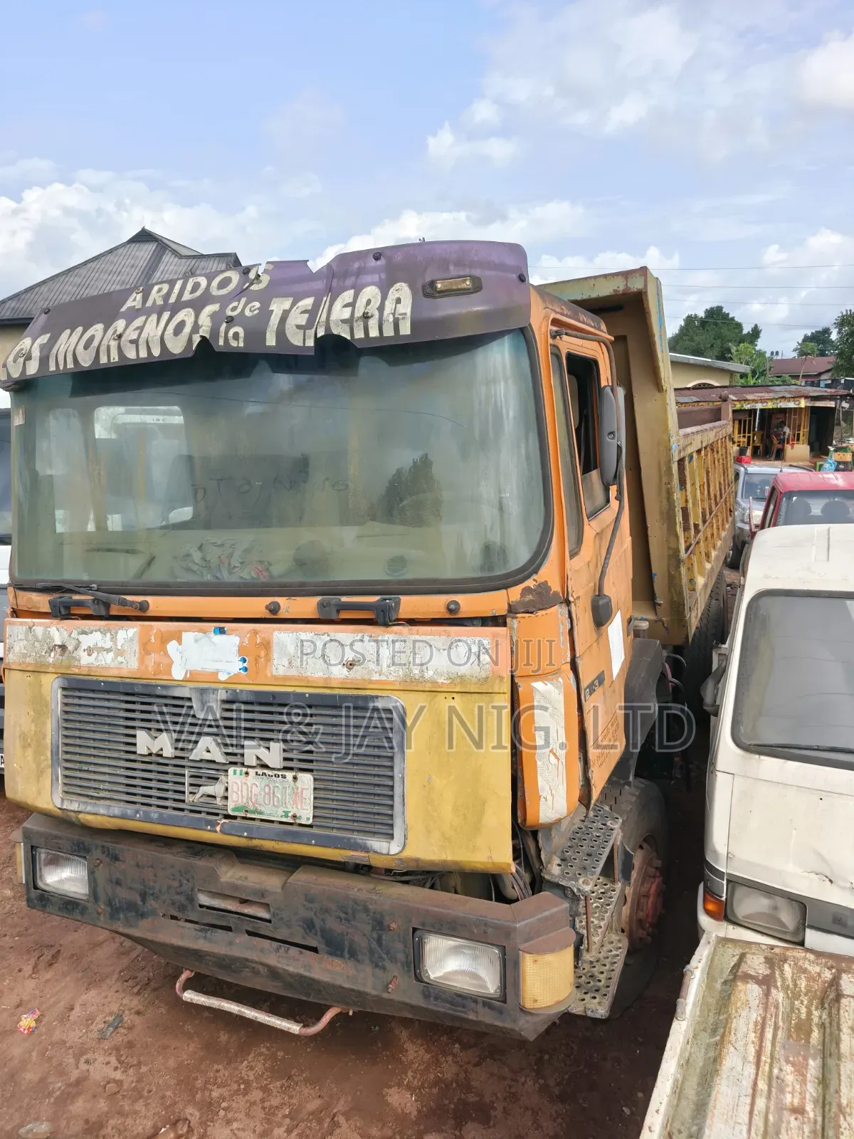 Man Diesel 10 TYRES TIPPER TRUCK With Auxiliary - Nigerian Use