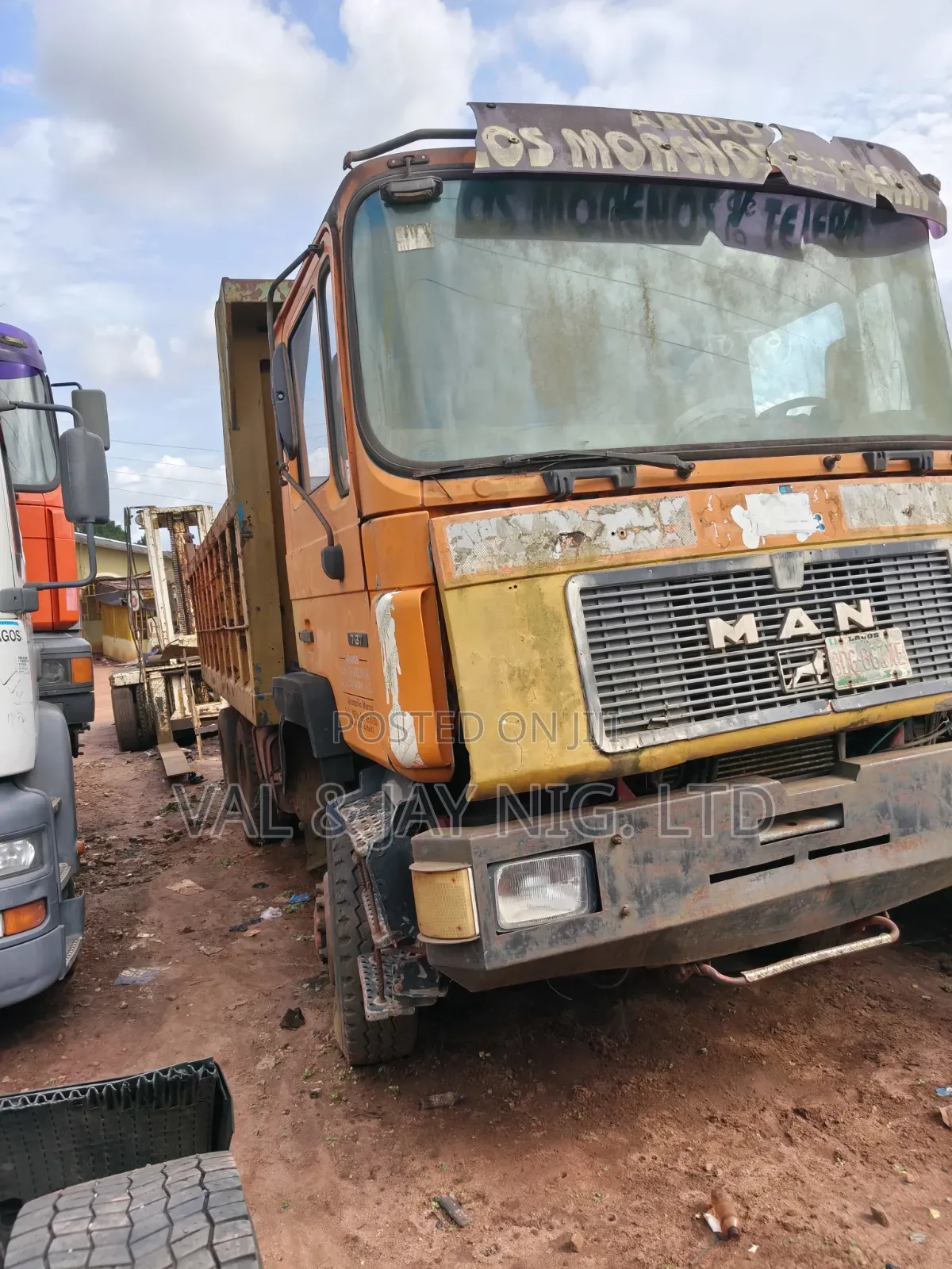 Man Diesel 10 TYRES TIPPER TRUCK With Auxiliary - Nigerian Use