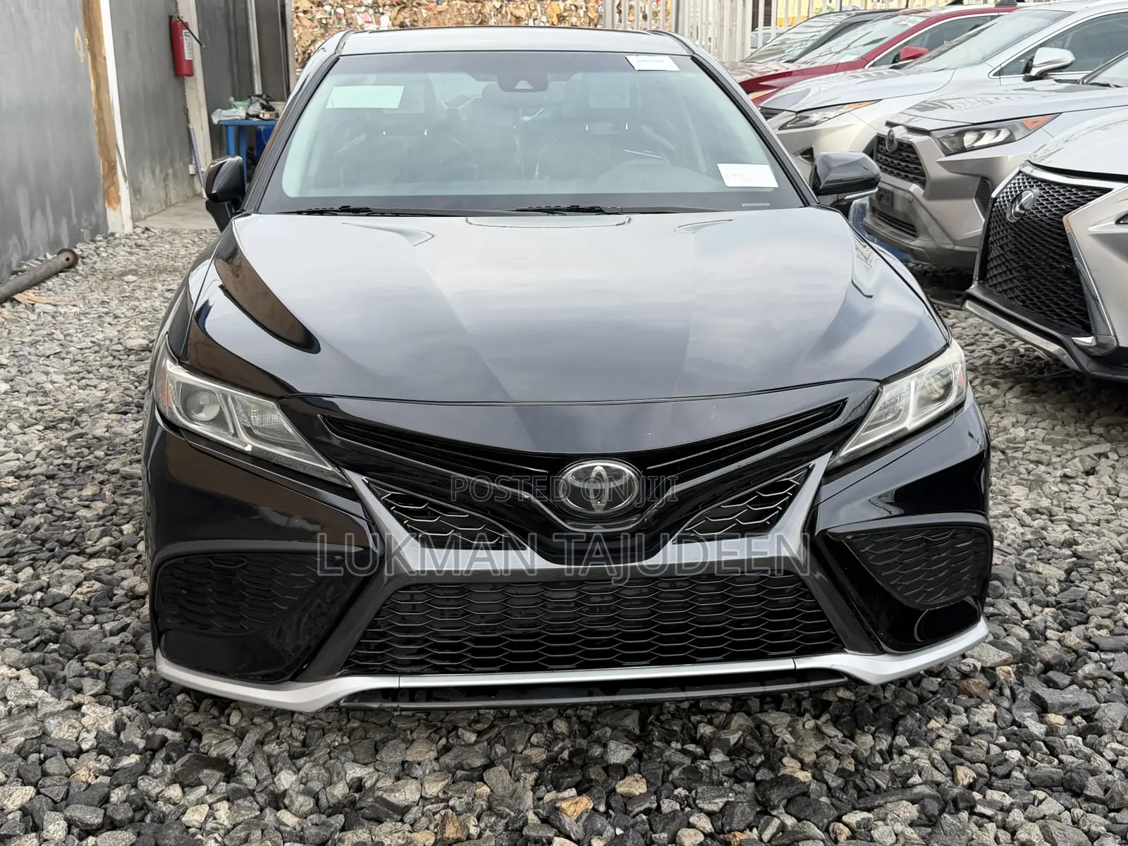 Toyota Camry SE FWD (2.5L 4cyl 8AM) 2018 Black