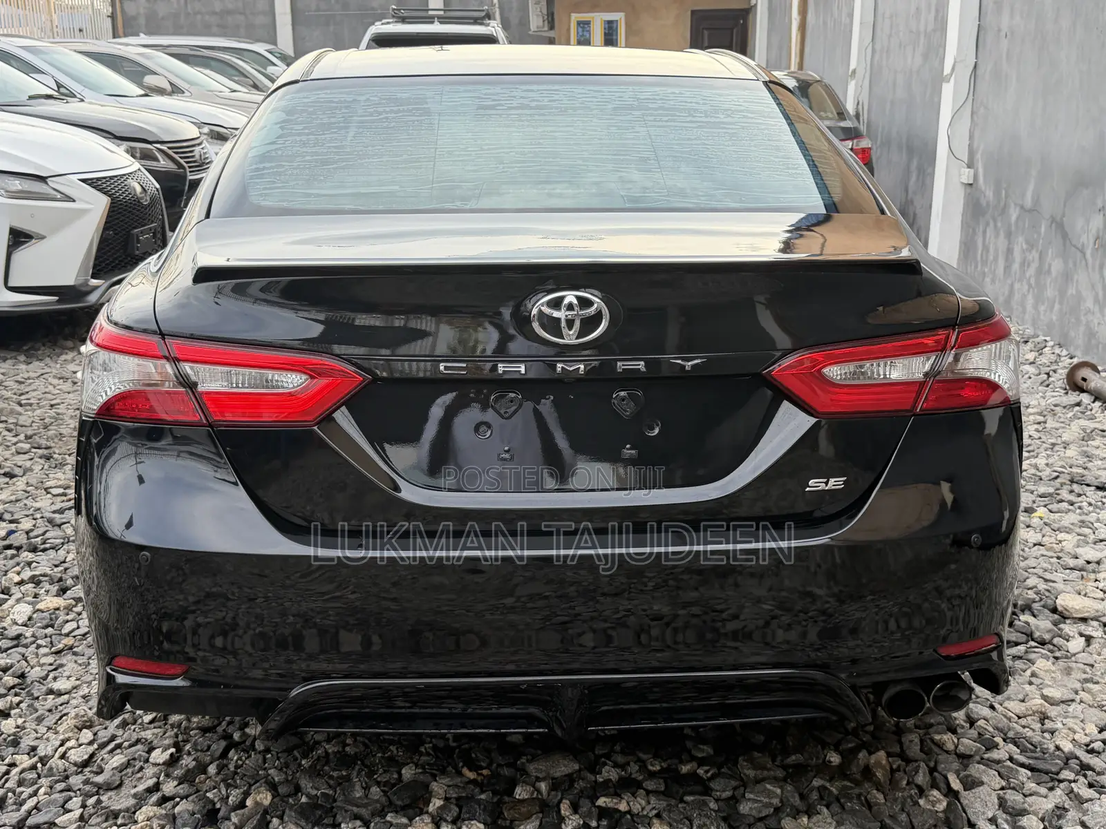 Toyota Camry SE FWD (2.5L 4cyl 8AM) 2018 Black