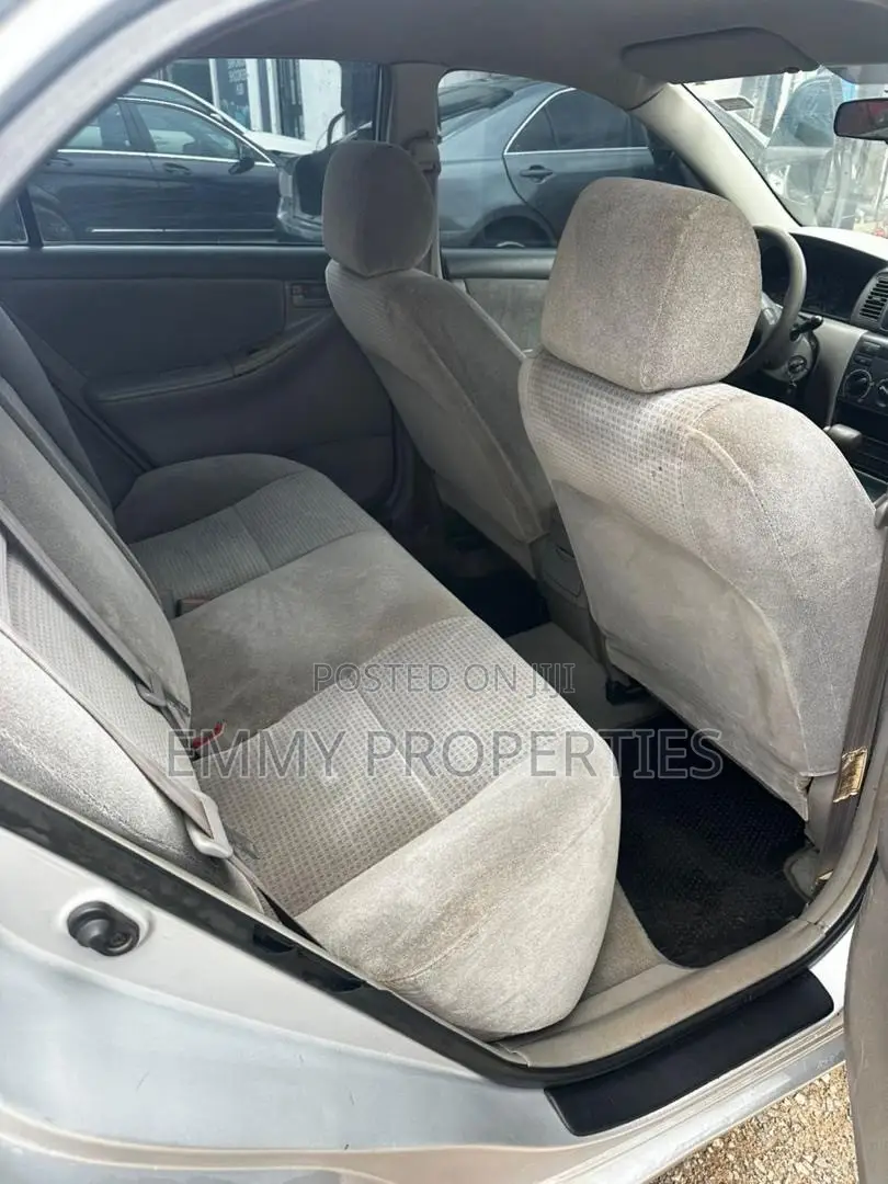 Toyota Corolla LE 2006 Silver