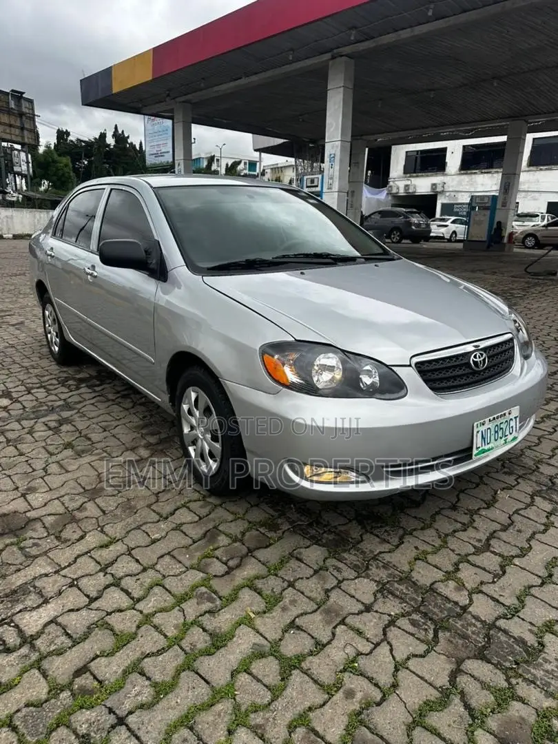 Toyota Corolla LE 2006 Silver