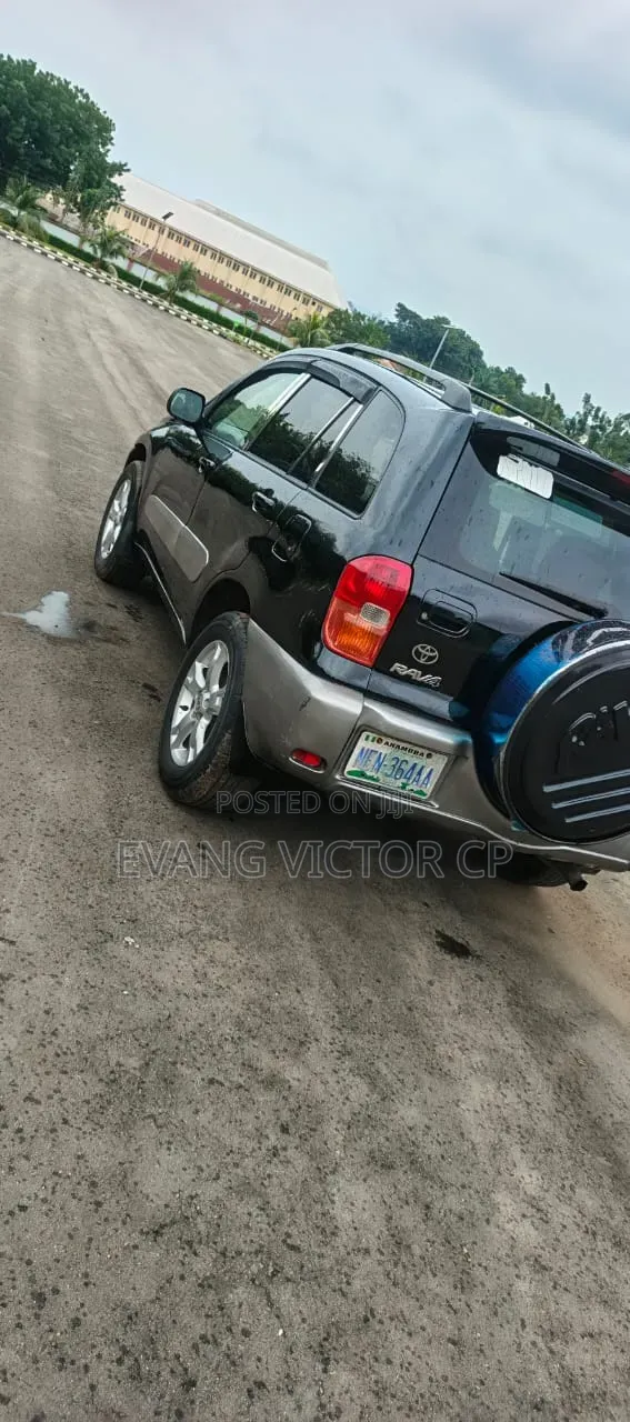 Toyota RAV4 2005 Black