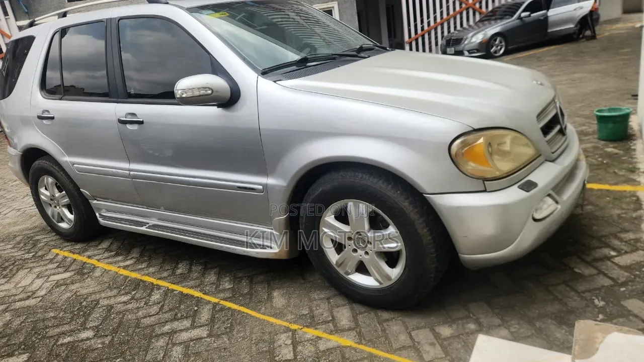 Mercedes-Benz M Class 2005 Silver