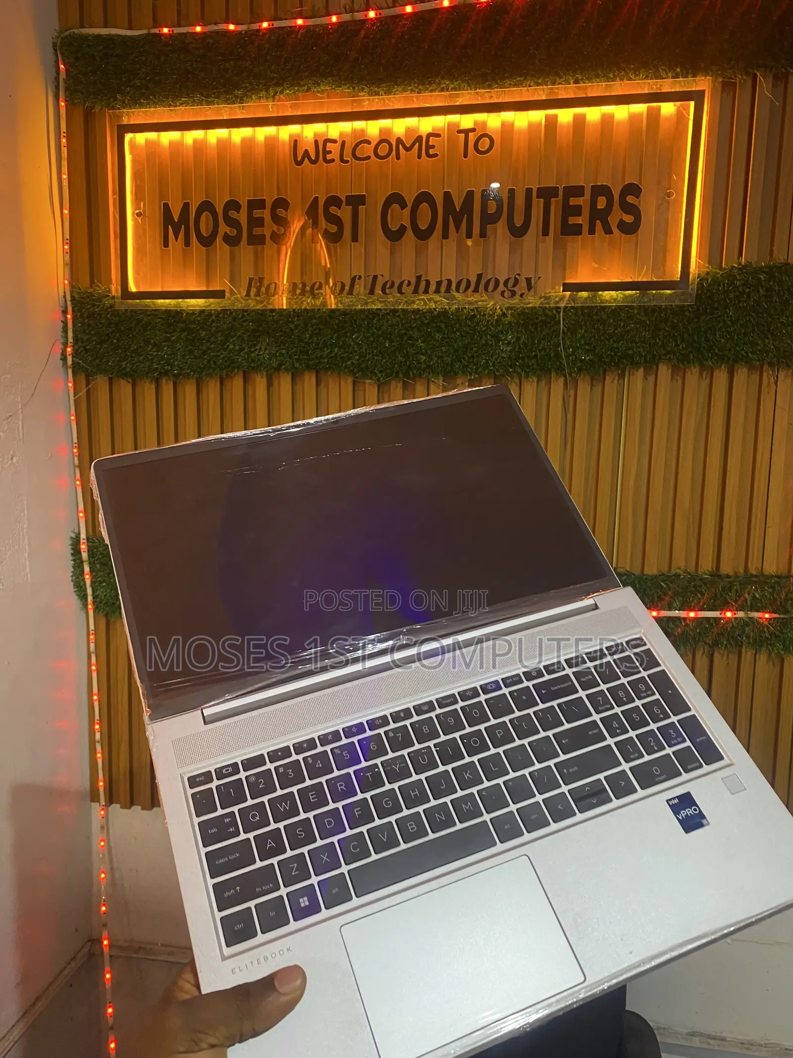 New Laptop HP 16GB Intel Core i5 SSD 256GB
