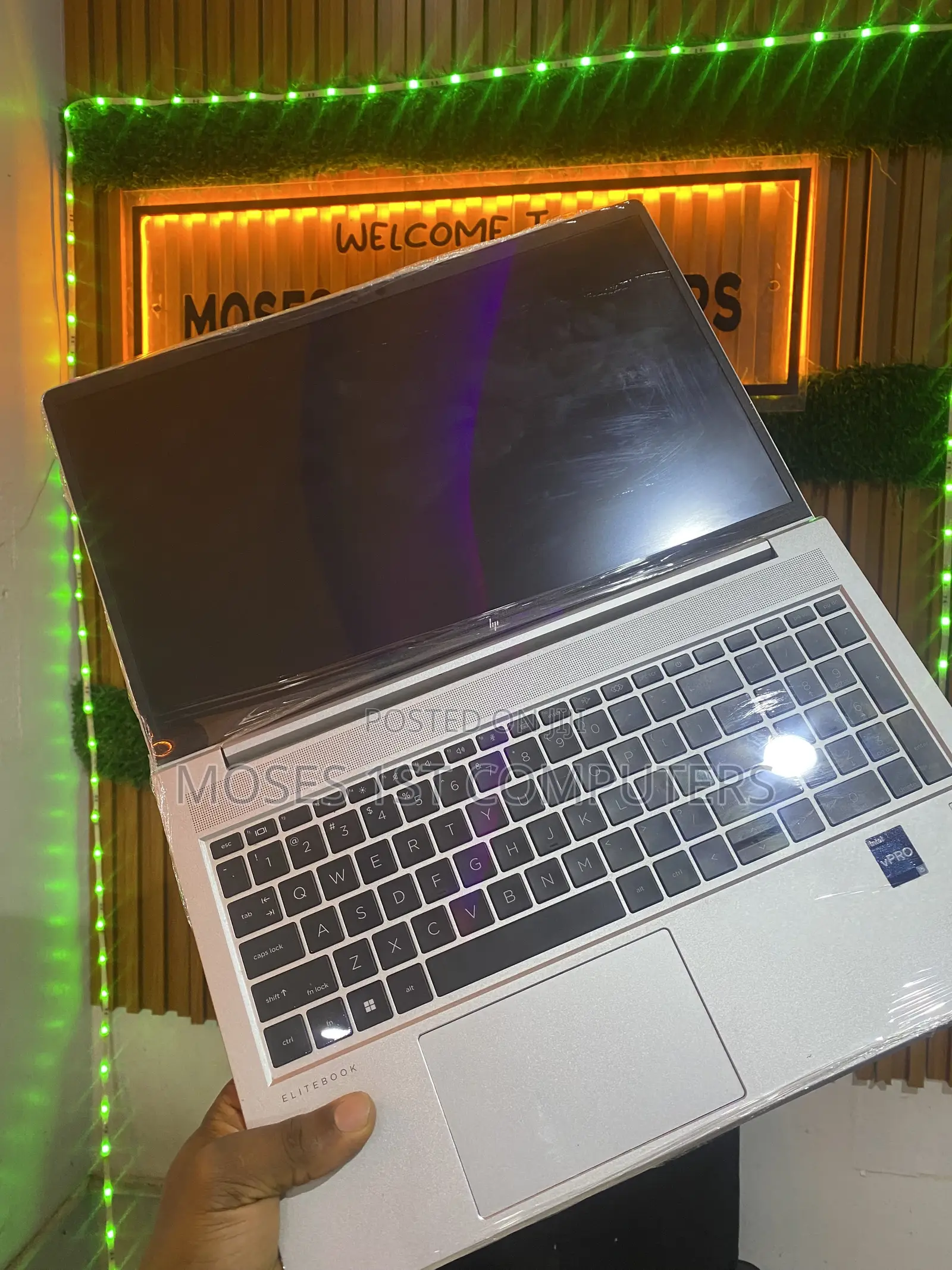 New Laptop HP 16GB Intel Core i5 SSD 256GB