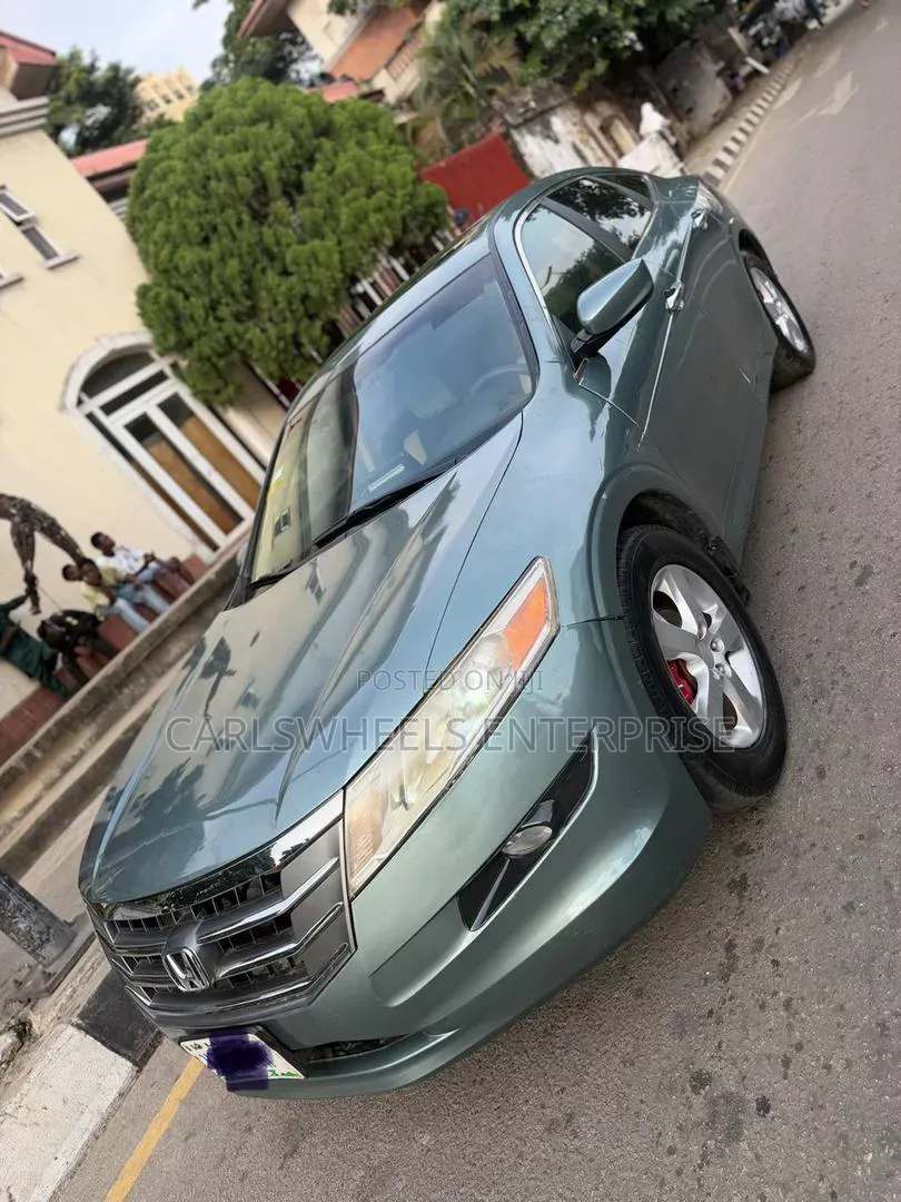 Honda Accord Crosstour 2011 Green