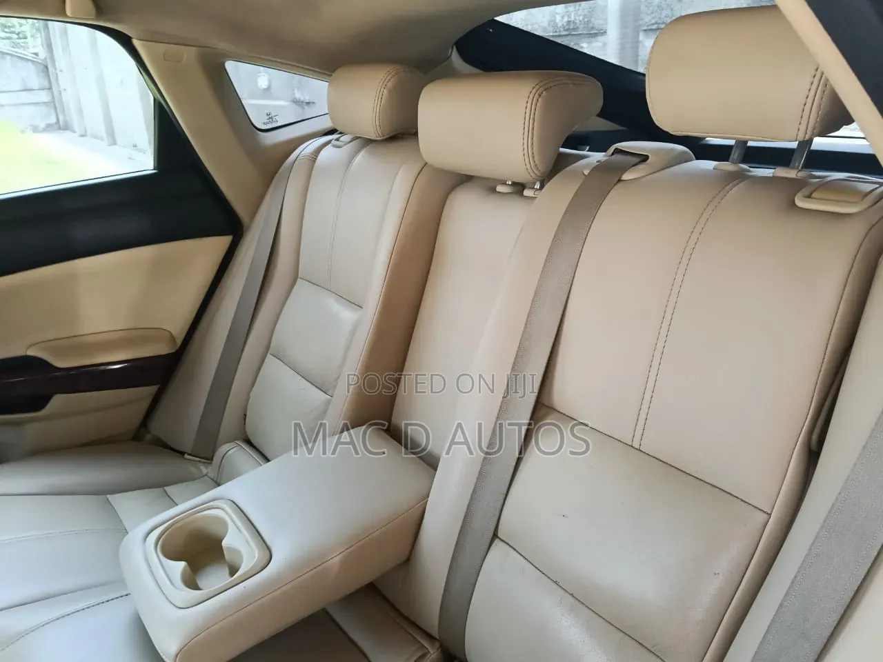 Honda Crosstour 2010 Red