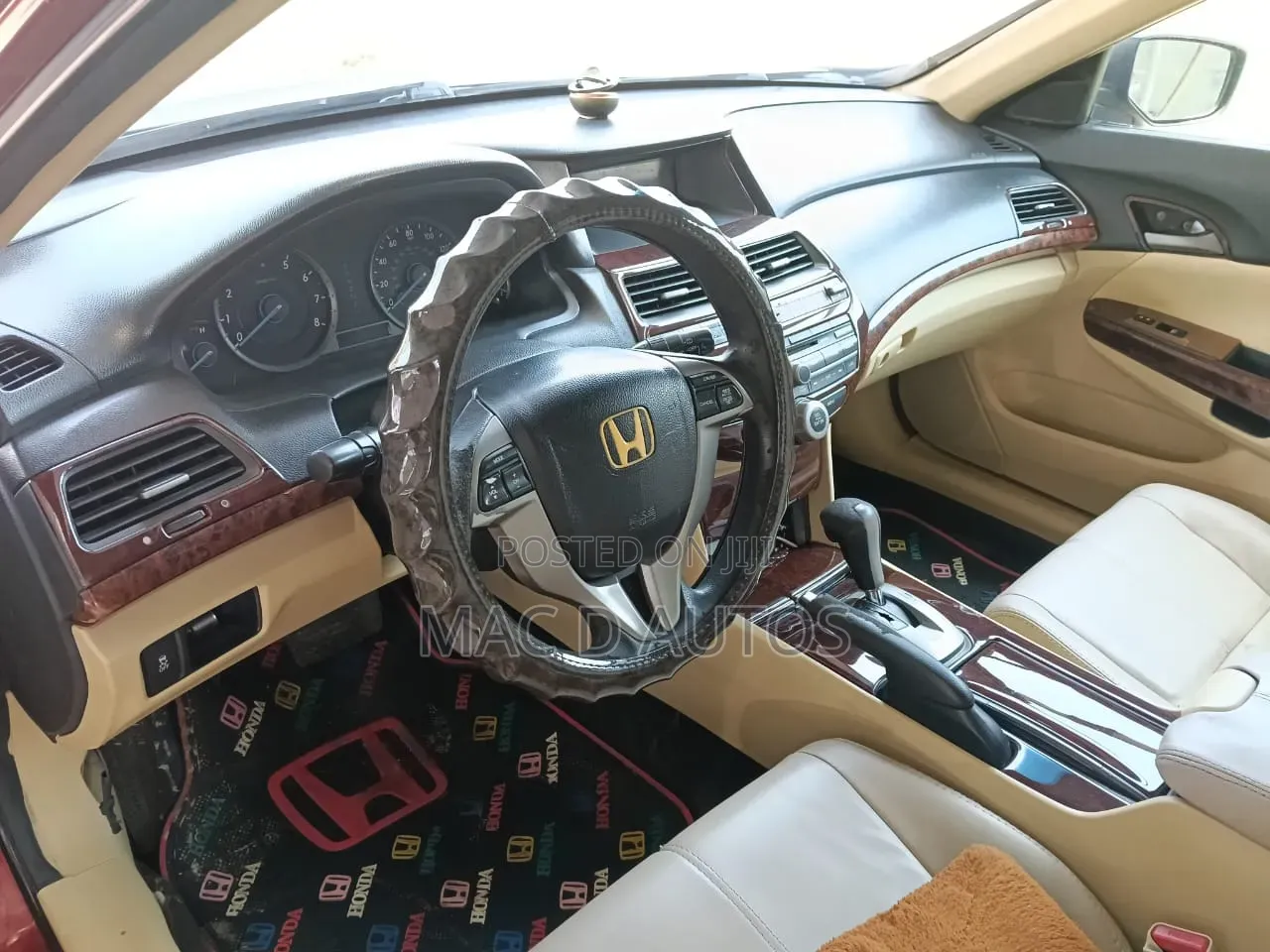 Honda Crosstour 2010 Red