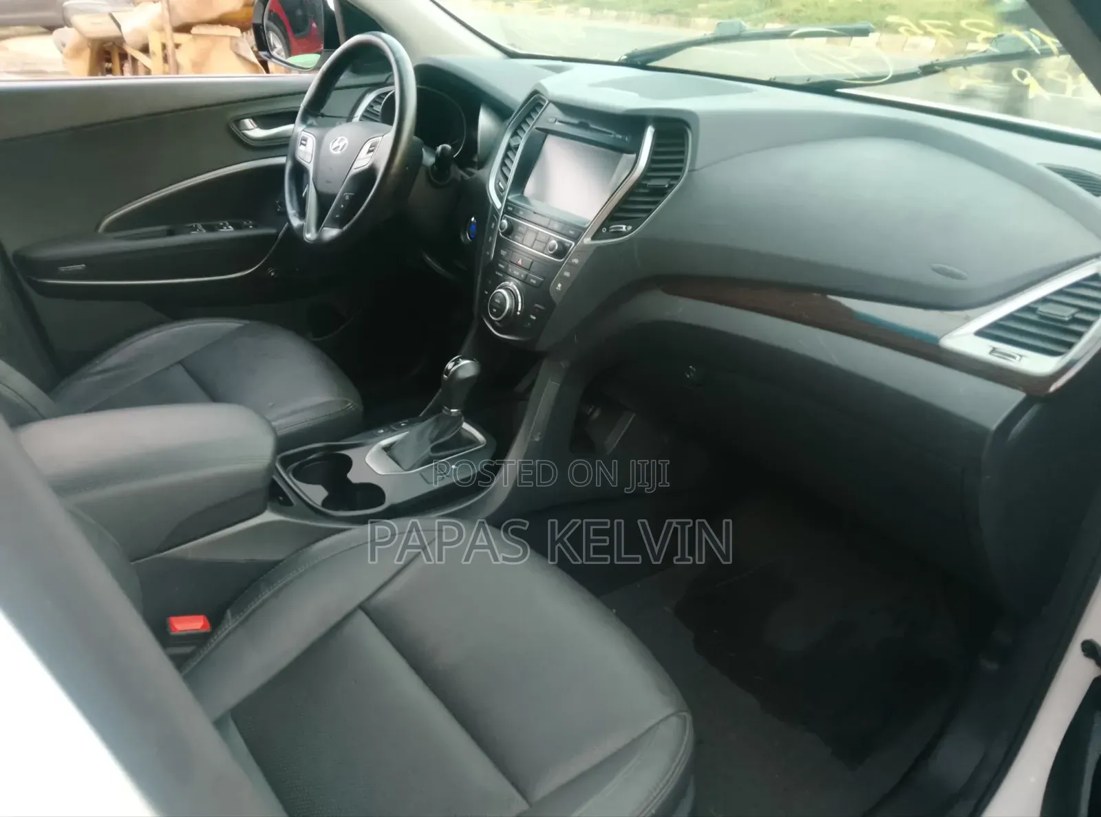 Hyundai Santa Fe 2017 White