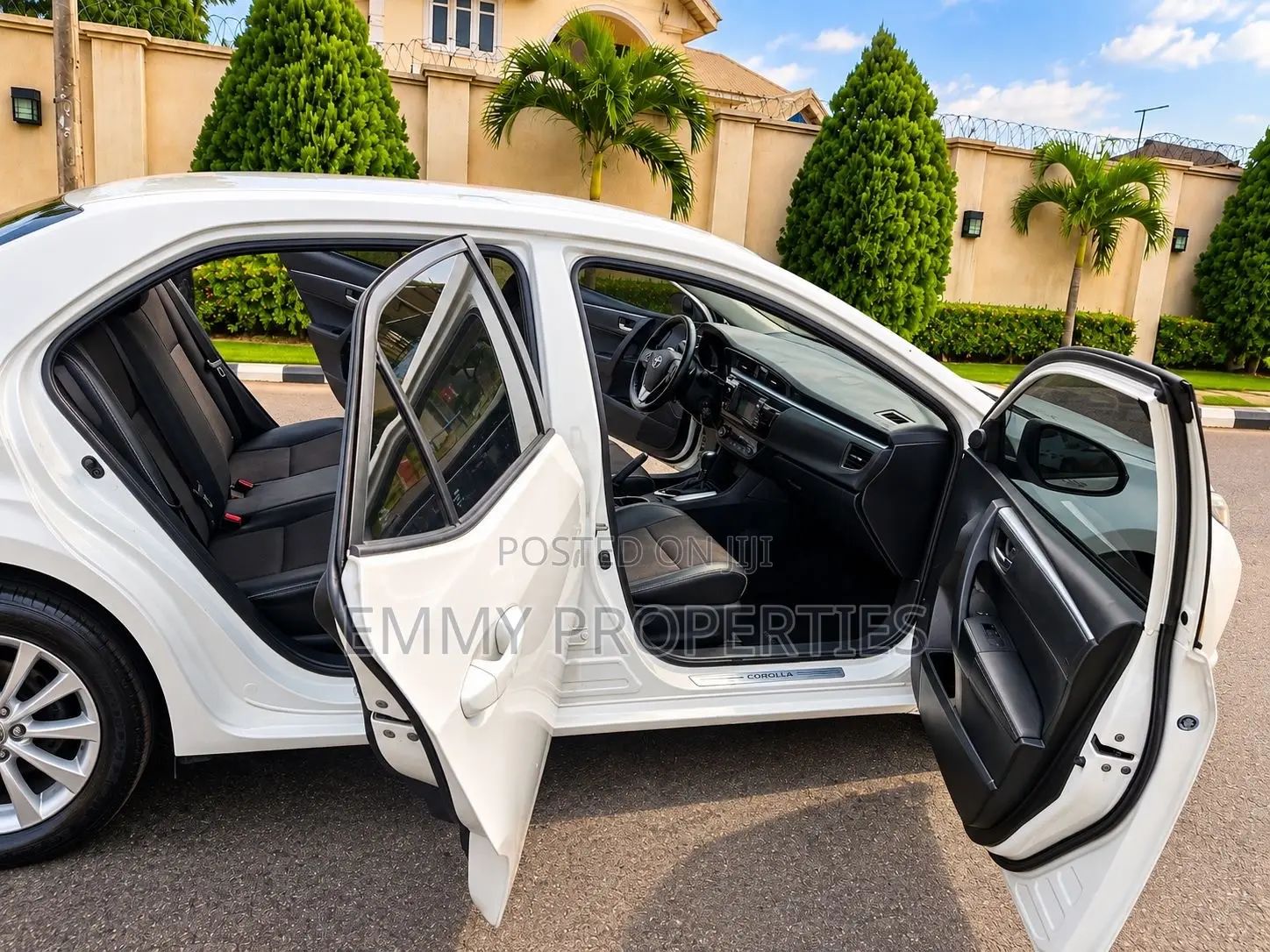 Toyota Corolla S 4dr Sedan (1.8L 4cyl CVT) 2015 White
