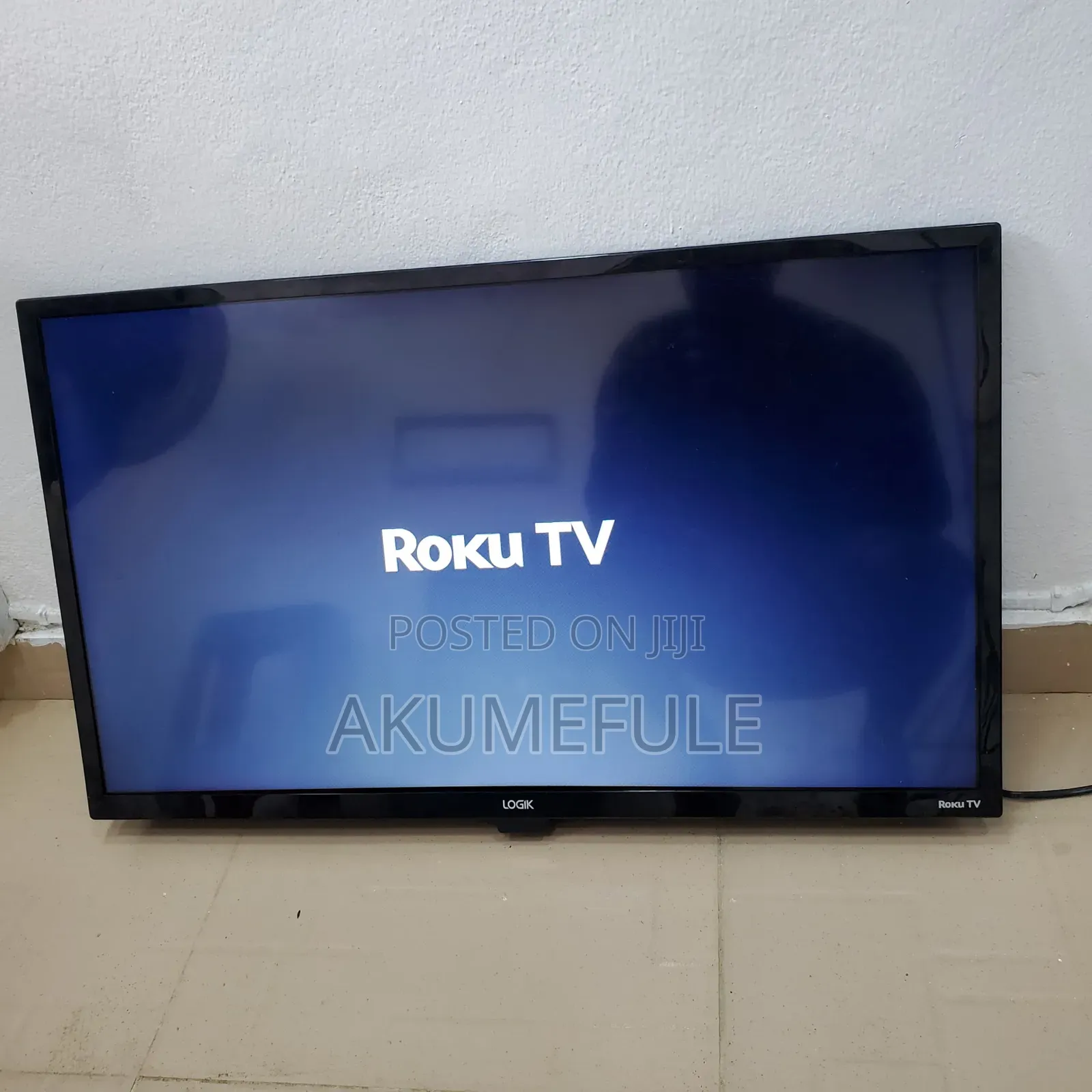 Logik Roku Smart TV 32 Inches Display With Free Netflix Account