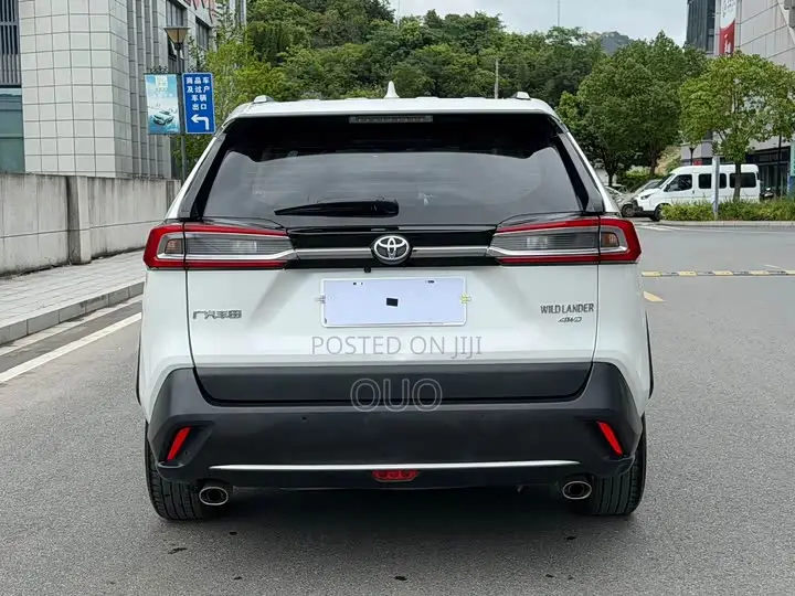 Toyota Frontlander 2022 White