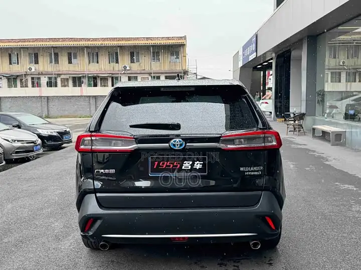 Toyota Frontlander 2022 Black