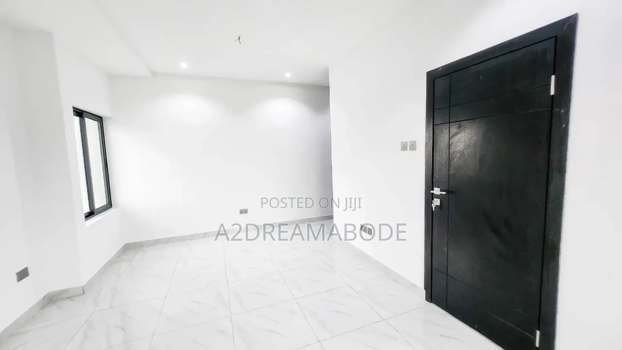 3bdrm Duplex in Ikeja, Oregun for rent