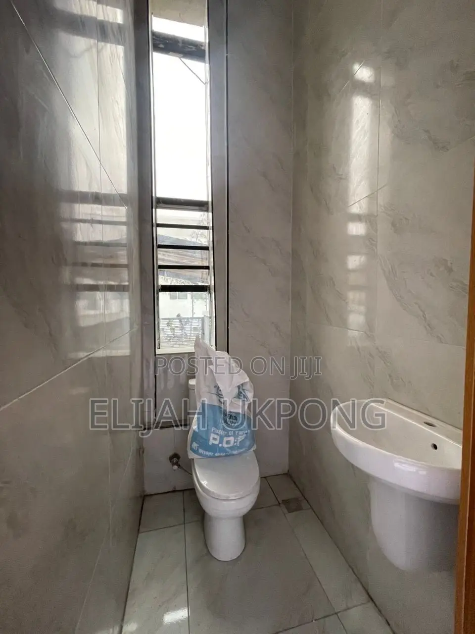 1bdrm Apartment in Ikota for rent