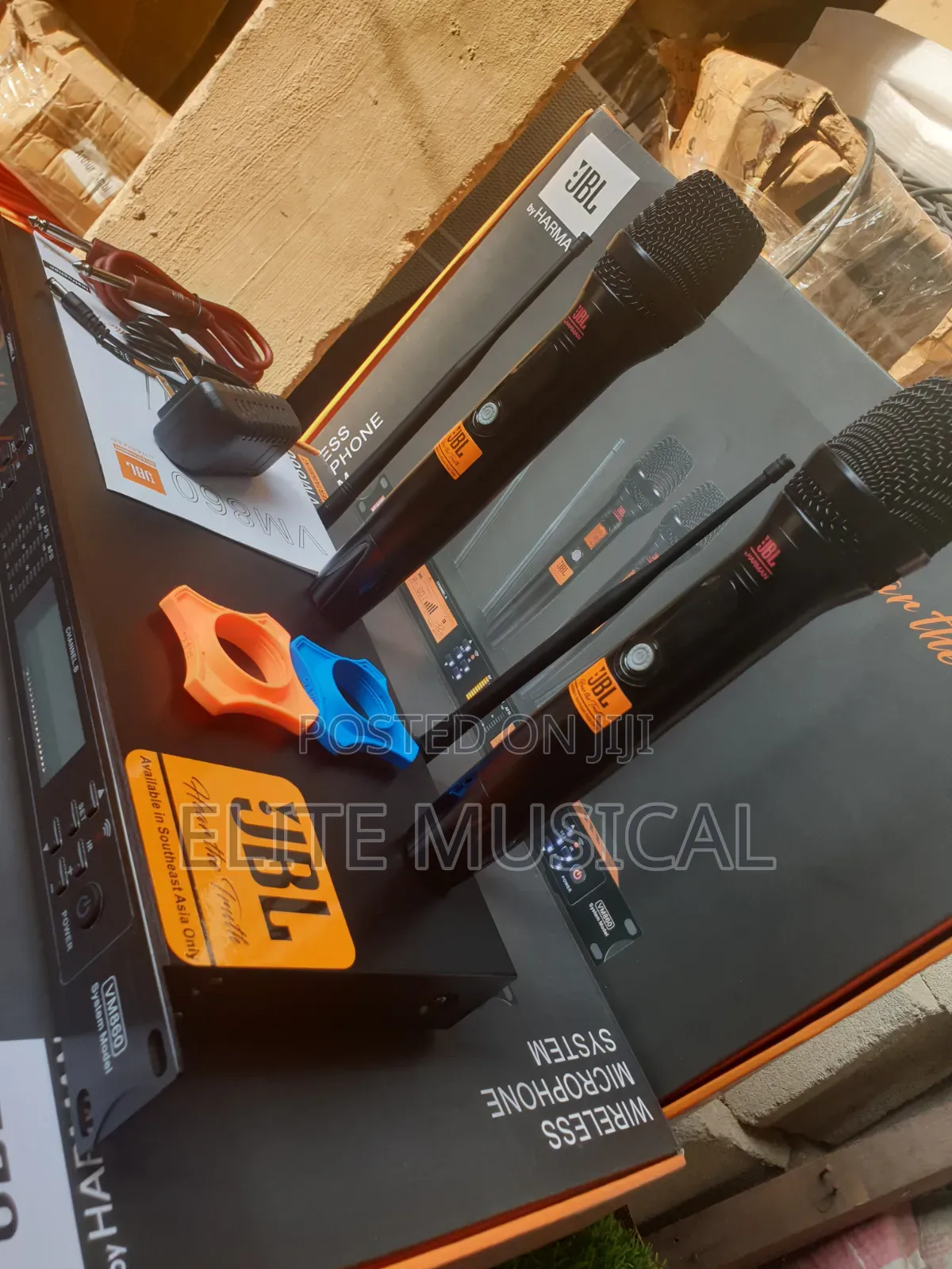 JBL VM860 Wireless Microphone