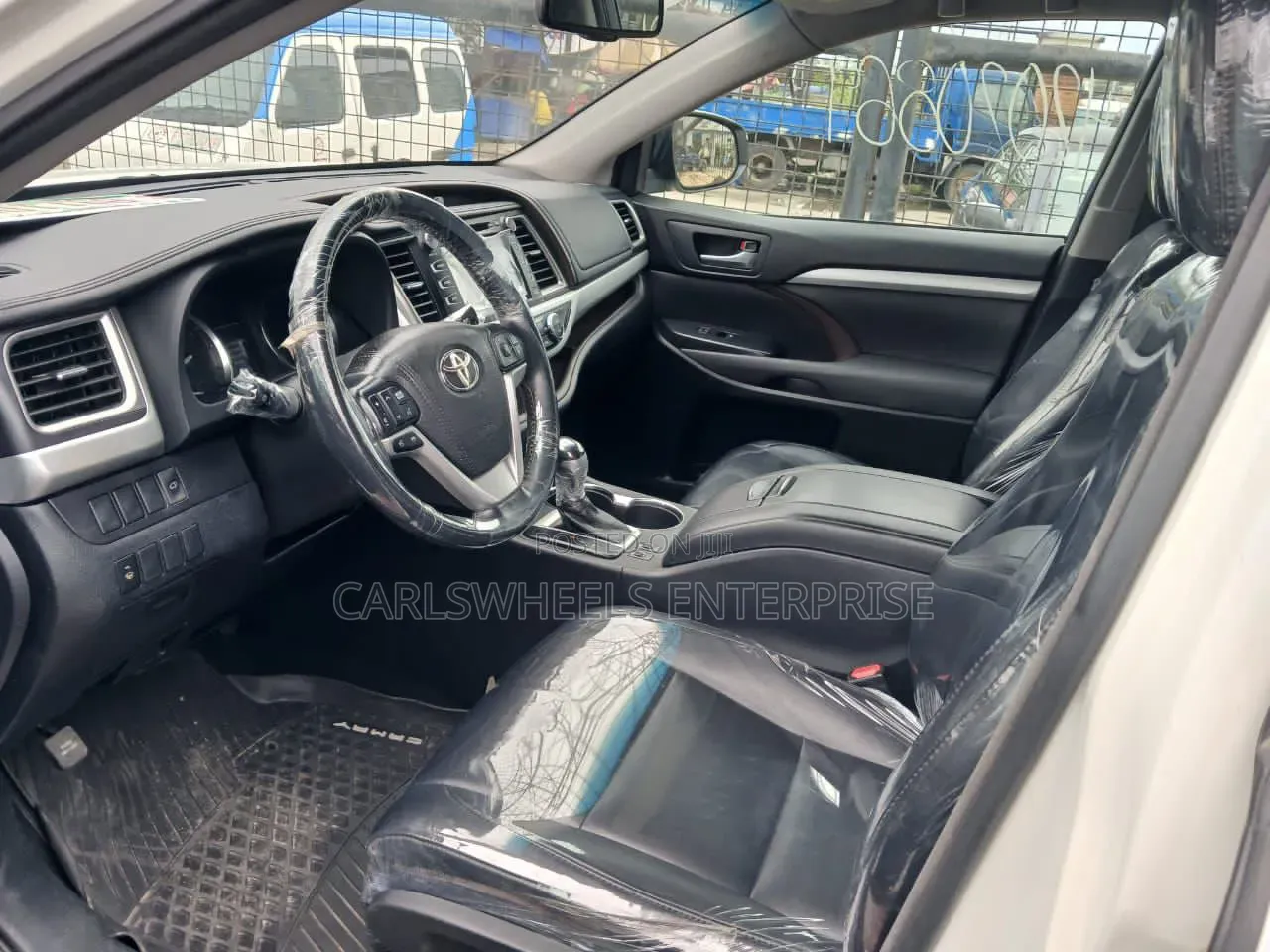 Toyota Highlander XLE V6 4x4 (3.5L 6cyl 6A) 2016